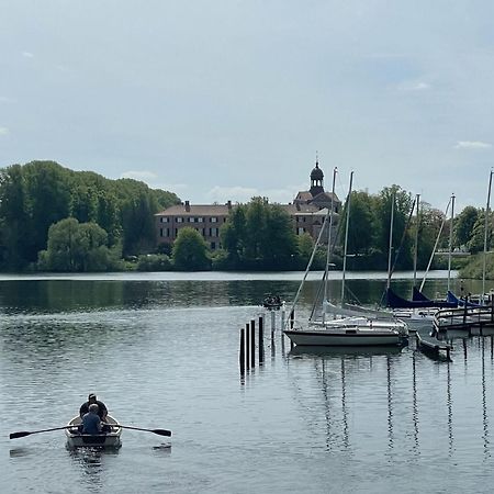 Flat In Eutin On The Kleiner Eutiner See Lake Ngoại thất bức ảnh